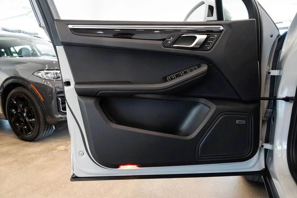 2020 Porsche Macan S - Image 17 of 20
