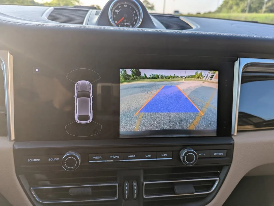2020 Porsche Macan S - Image 11 of 20