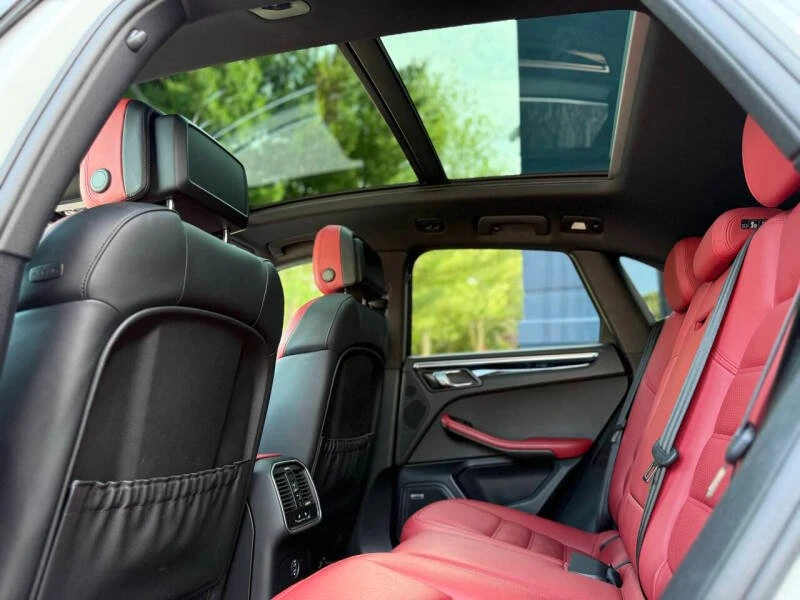2020 Porsche Macan S - Image 10 of 20