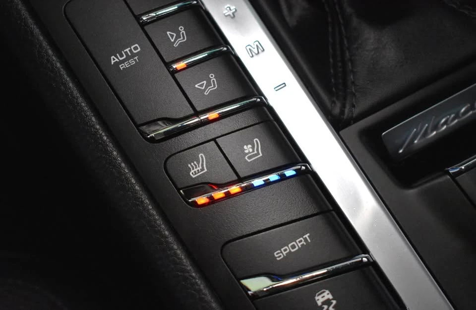 2020 Porsche Macan S - Image 12 of 20