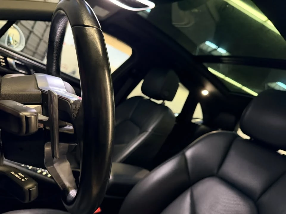 2020 Porsche Macan S - Image 12 of 20