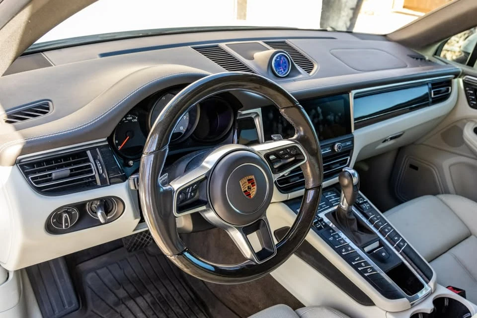 2020 Porsche Macan S - Image 7 of 10