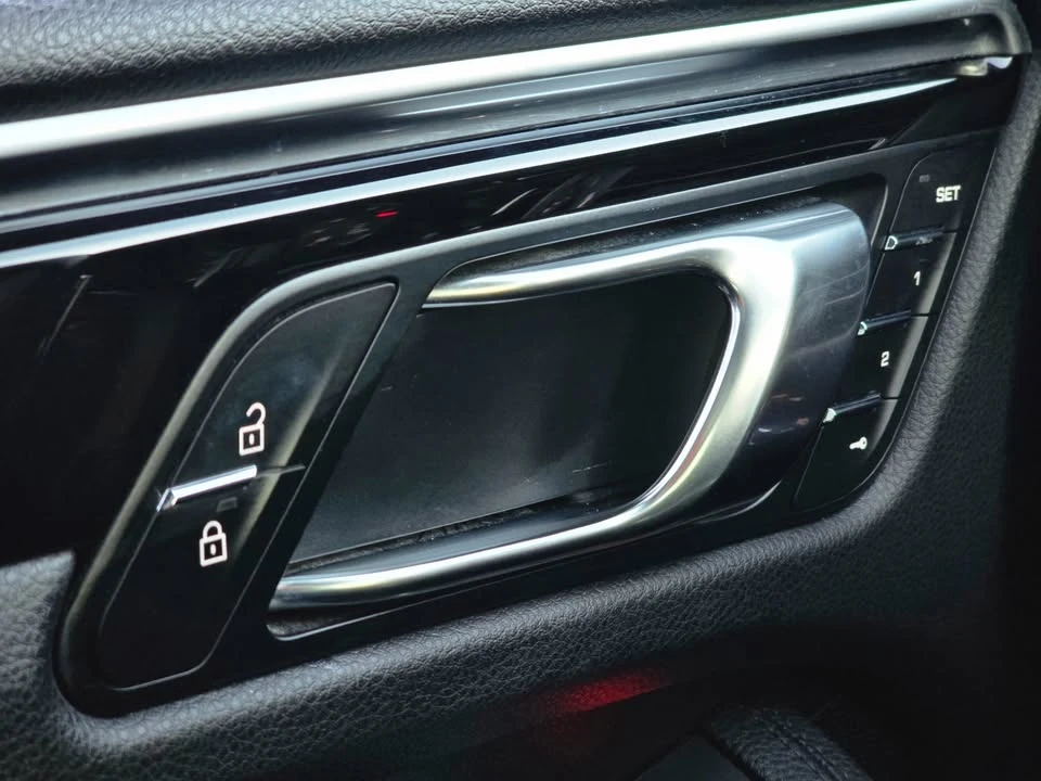 2020 Porsche Macan S - Image 5 of 20