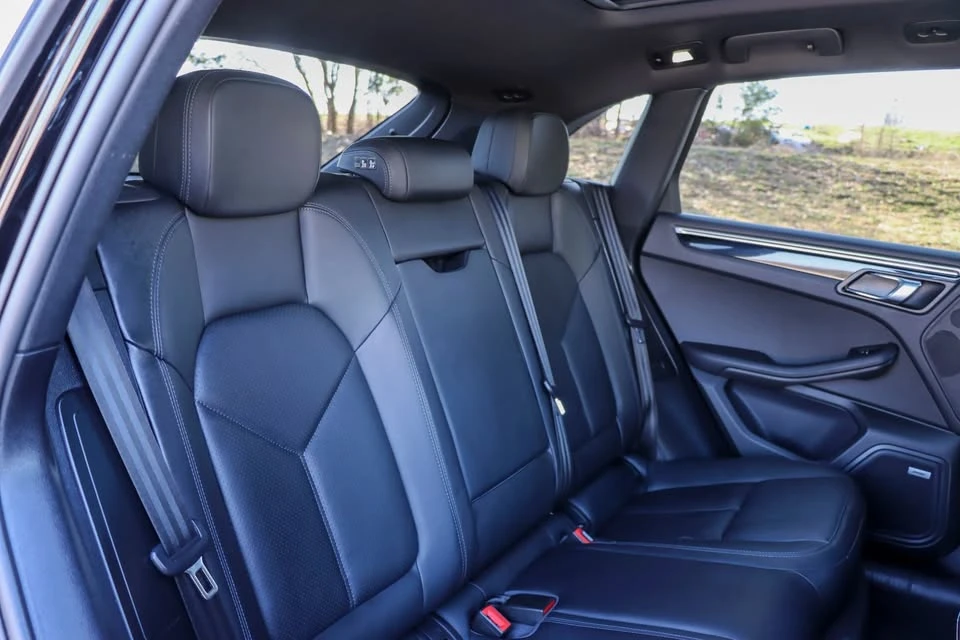 2020 Porsche Macan T - Image 9 of 20