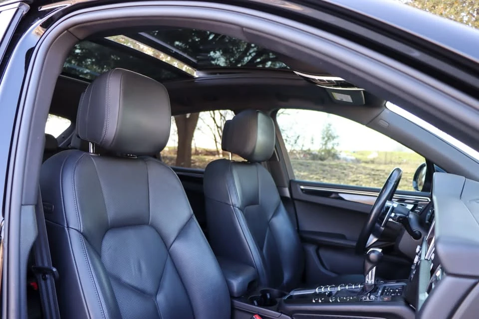 2020 Porsche Macan T - Image 10 of 20