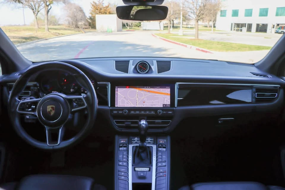 2020 Porsche Macan T - Image 13 of 20