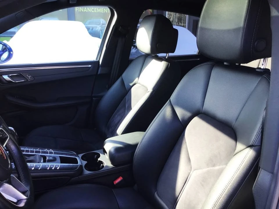 2020 Porsche Macan - Image 12 of 17