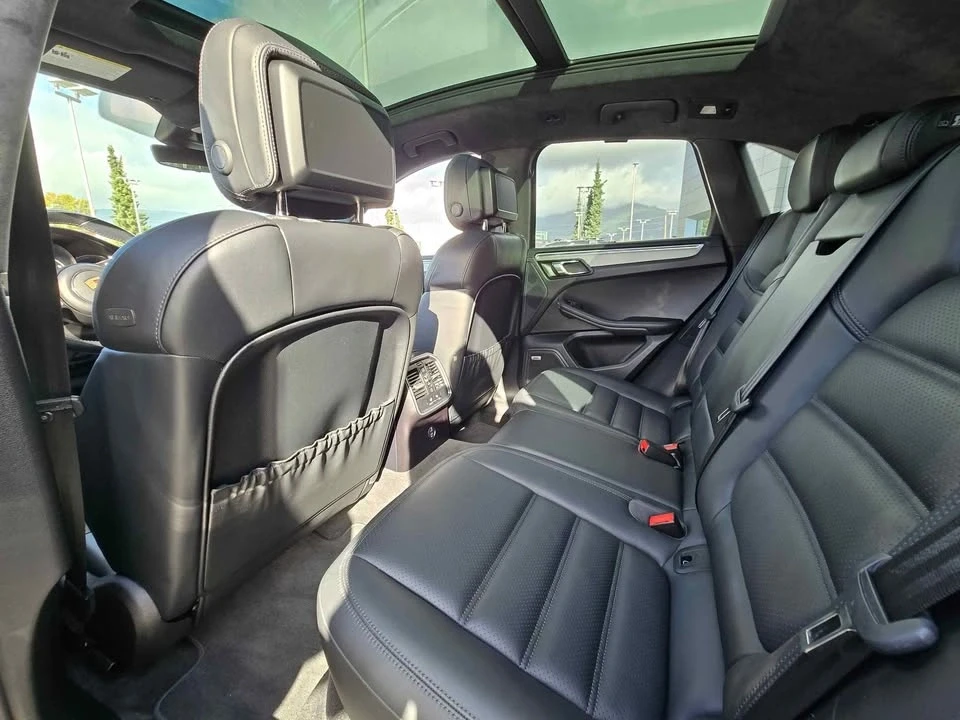 2020 Porsche Macan Turbo - Image 13 of 17