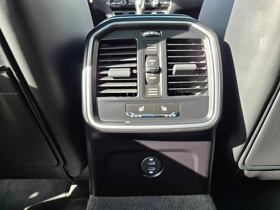 2020 Porsche Macan Turbo - Image 14 of 17
