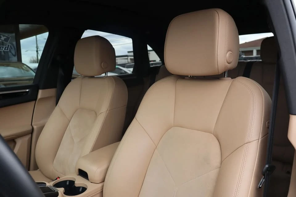 2020 Porsche Macan Turbo - Image 8 of 20