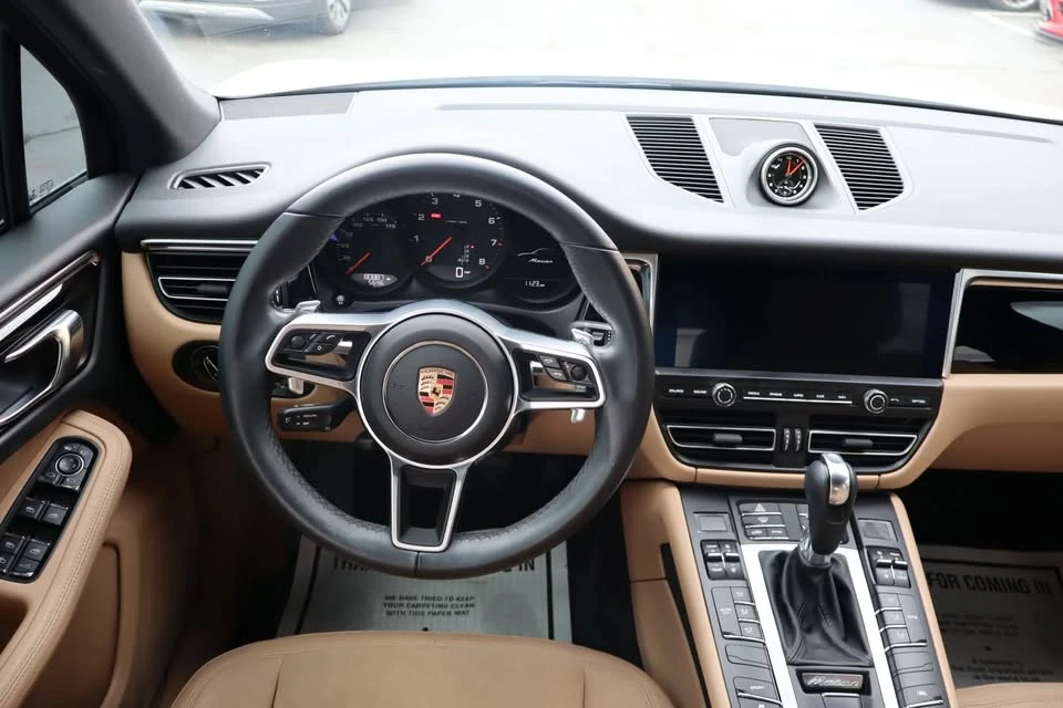2020 Porsche Macan Turbo - Image 9 of 20