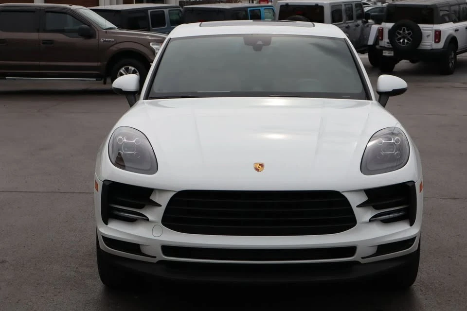 2020 Porsche Macan Turbo - Image 2 of 20