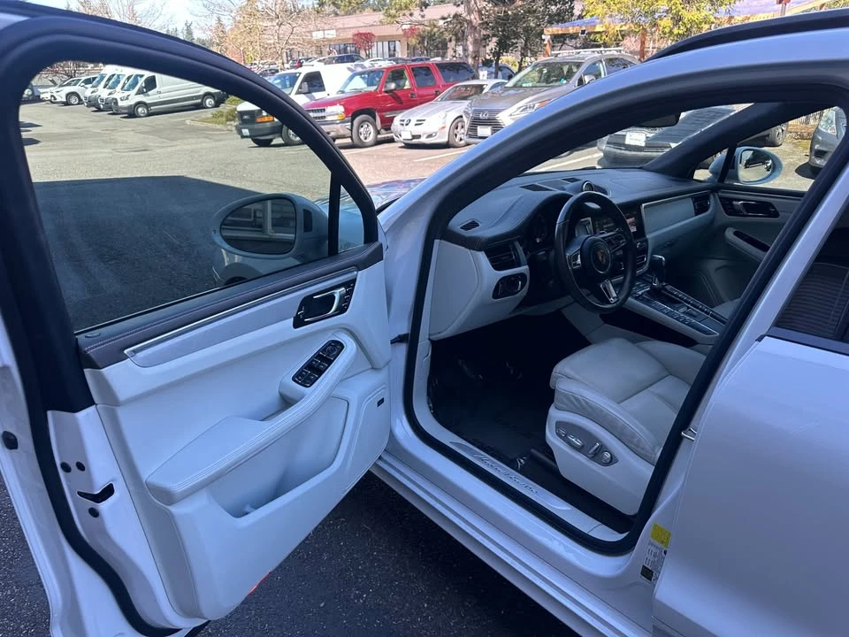 2020 Porsche Macan Turbo - Image 6 of 20