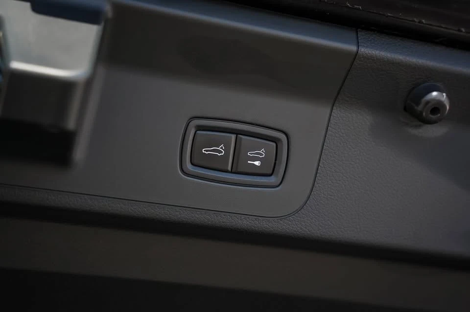 2020 Porsche 971 Panamera - Image 20 of 20