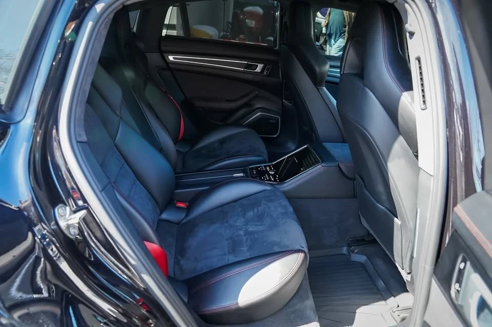 2020 Porsche 971 Panamera - Image 18 of 20