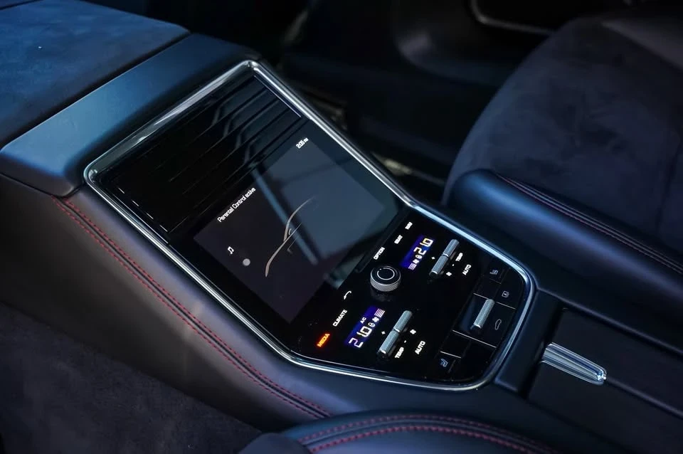 2020 Porsche 971 Panamera - Image 15 of 20