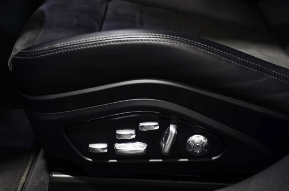 2020 Porsche 971 Panamera - Image 14 of 20
