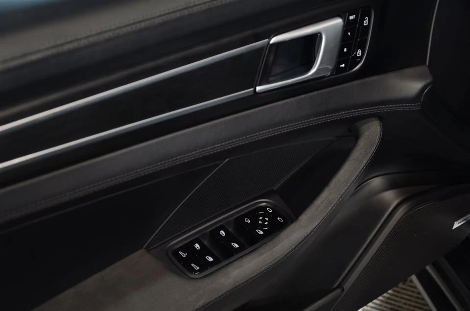 2020 Porsche 971 Panamera - Image 10 of 20