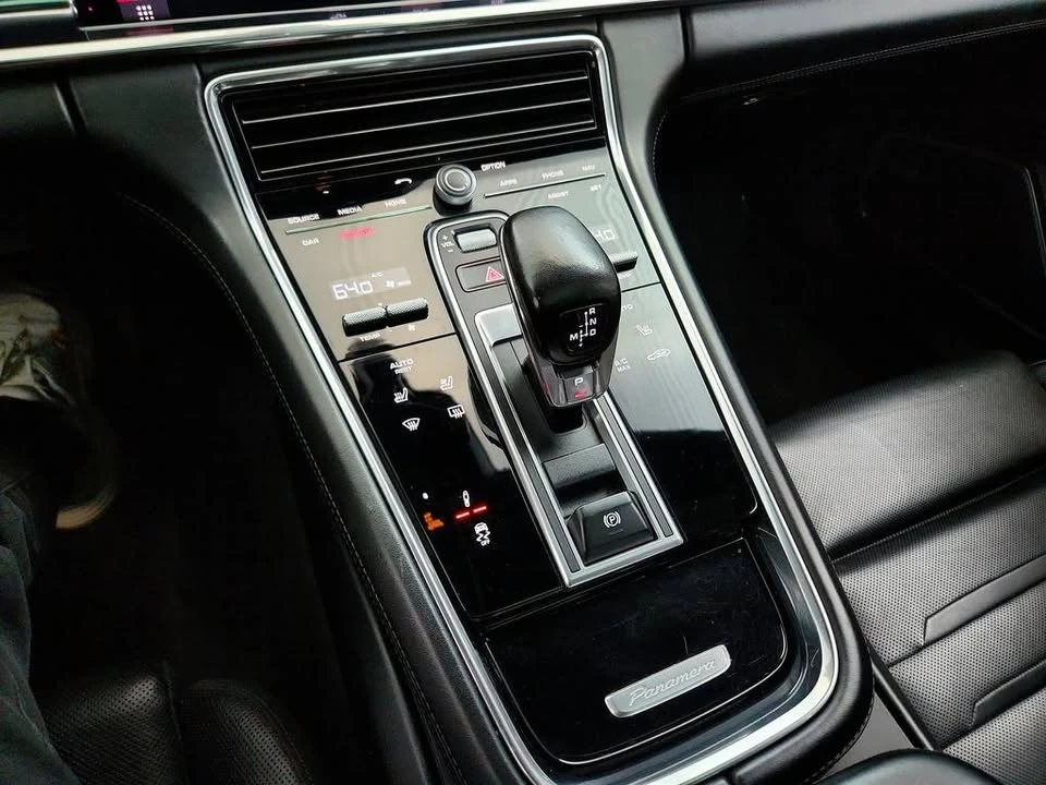 2020 Porsche 971 Panamera - Image 18 of 19