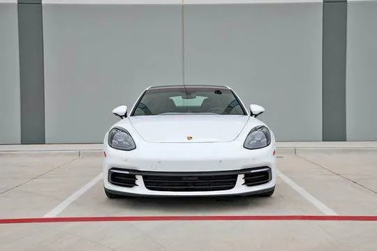 2020 Porsche Panamera