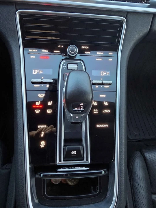 2020 Porsche 971 Panamera - Image 12 of 17