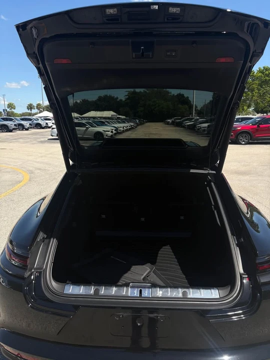 2020 Porsche 971 Panamera - Image 8 of 15