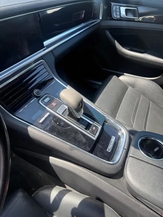 2020 Porsche 971 Panamera - Image 9 of 10