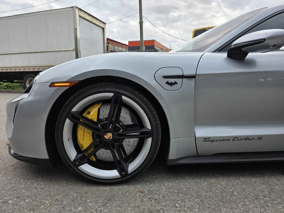 2020 Porsche Taycan - Image 7 of 16