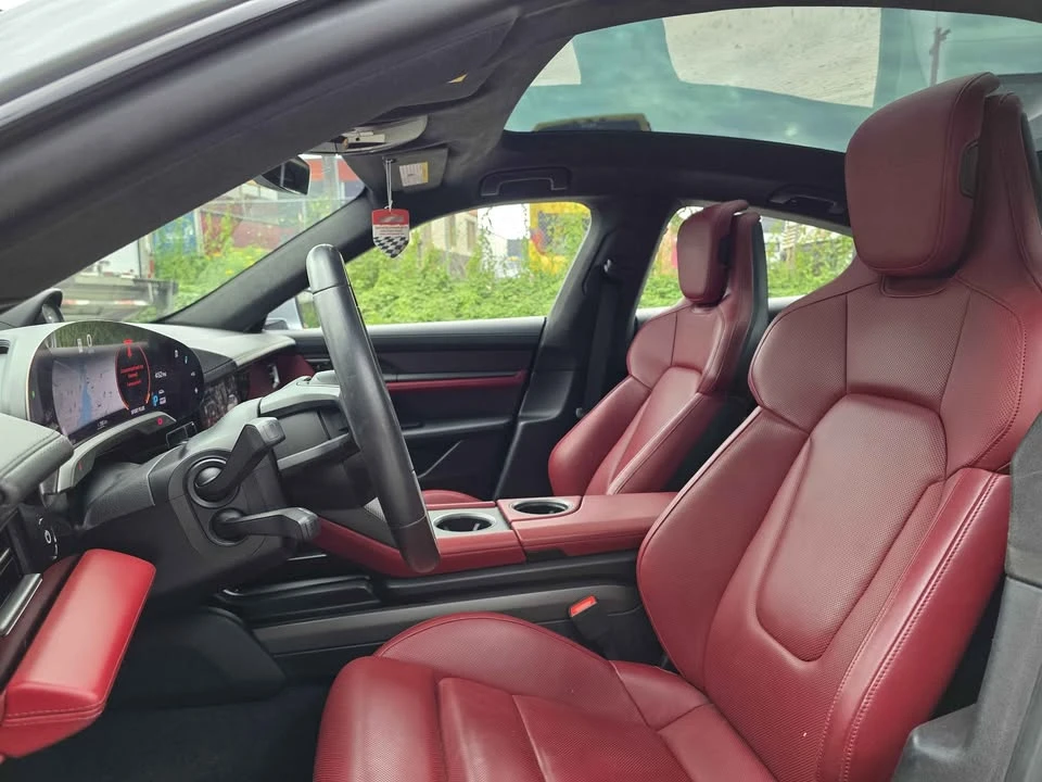 2020 Porsche Taycan - Image 8 of 16