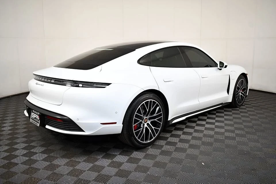 2020 Porsche Taycan - Image 7 of 20