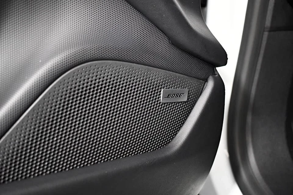 2020 Porsche Taycan - Image 18 of 20