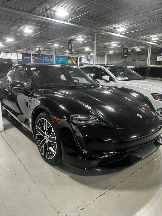 2020 Porsche Taycan - Image 4 of 5