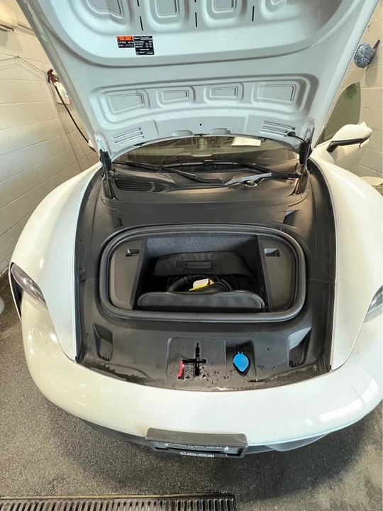 2020 Porsche Taycan - Image 4 of 13