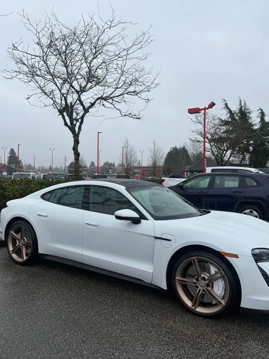 2020 Porsche Taycan 4S - Image 2 of 10
