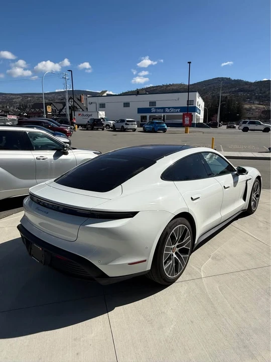 2020 Porsche Taycan 4S - Image 4 of 14