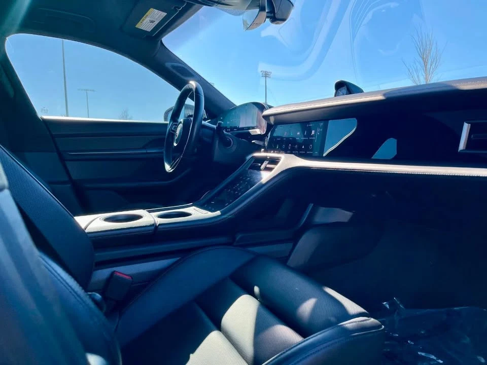 2020 Porsche Taycan - Image 11 of 19