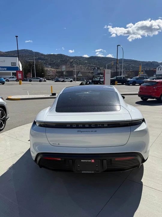 2020 Porsche Taycan 4S - Image 6 of 14
