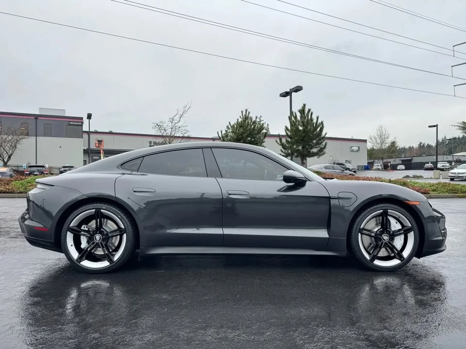 2020 Porsche Taycan 4S - Image 11 of 19