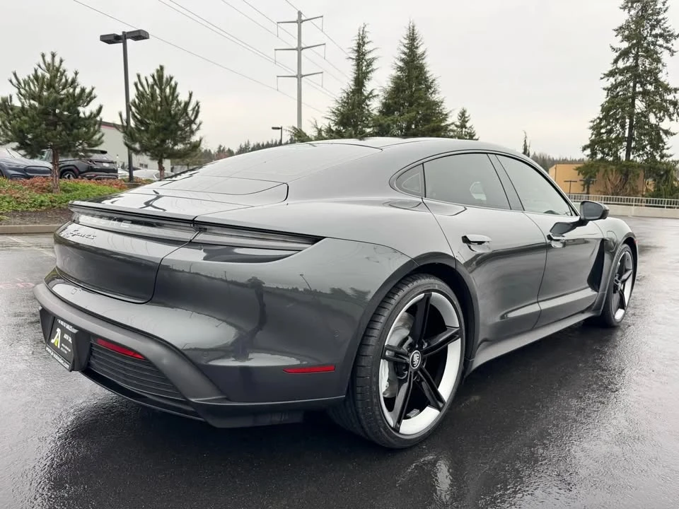 2020 Porsche Taycan 4S - Image 9 of 19