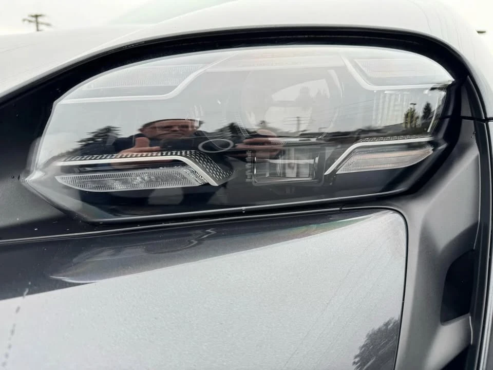 2020 Porsche Taycan 4S - Image 13 of 19