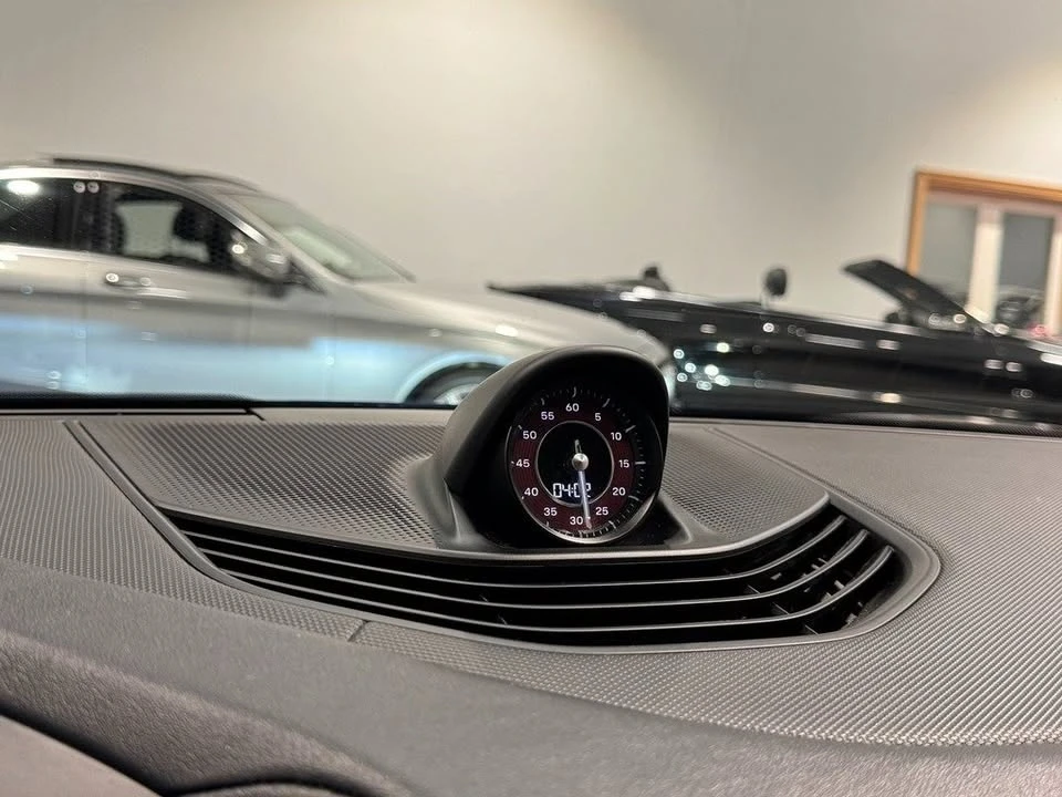 2020 Porsche Taycan 4S - Image 19 of 20