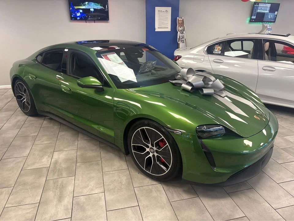 2020 Porsche Taycan 4S - Image 2 of 7