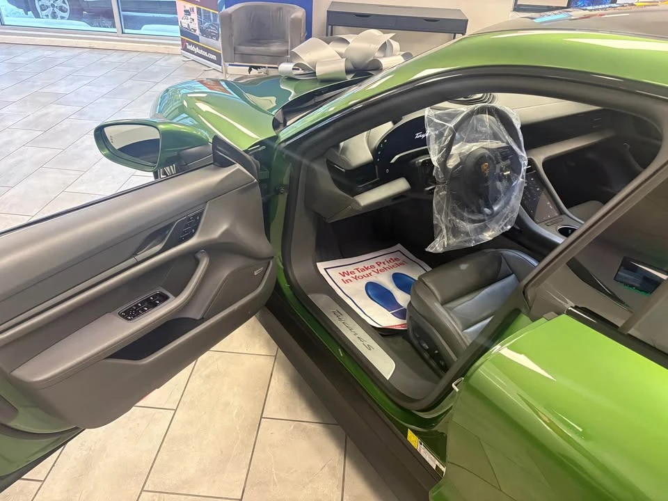 2020 Porsche Taycan 4S - Image 4 of 7