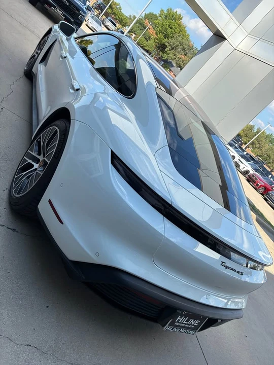 2020 Porsche Taycan 4S - Image 7 of 13