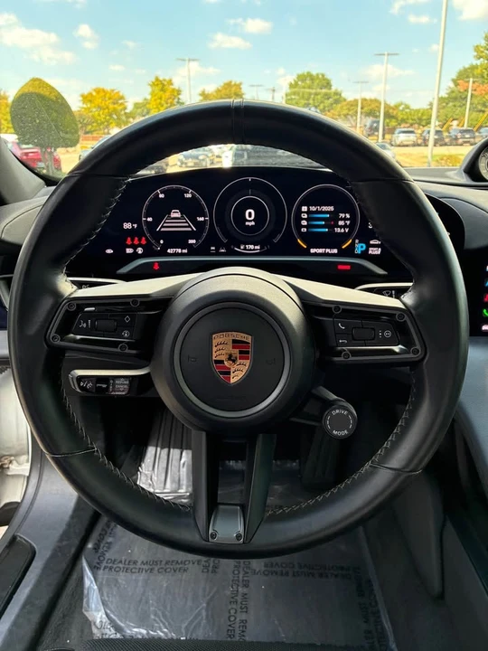 2020 Porsche Taycan 4S - Image 8 of 13