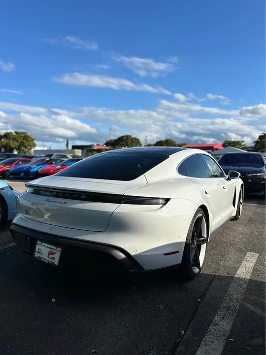 2020 Porsche Taycan 4S - Image 4 of 9