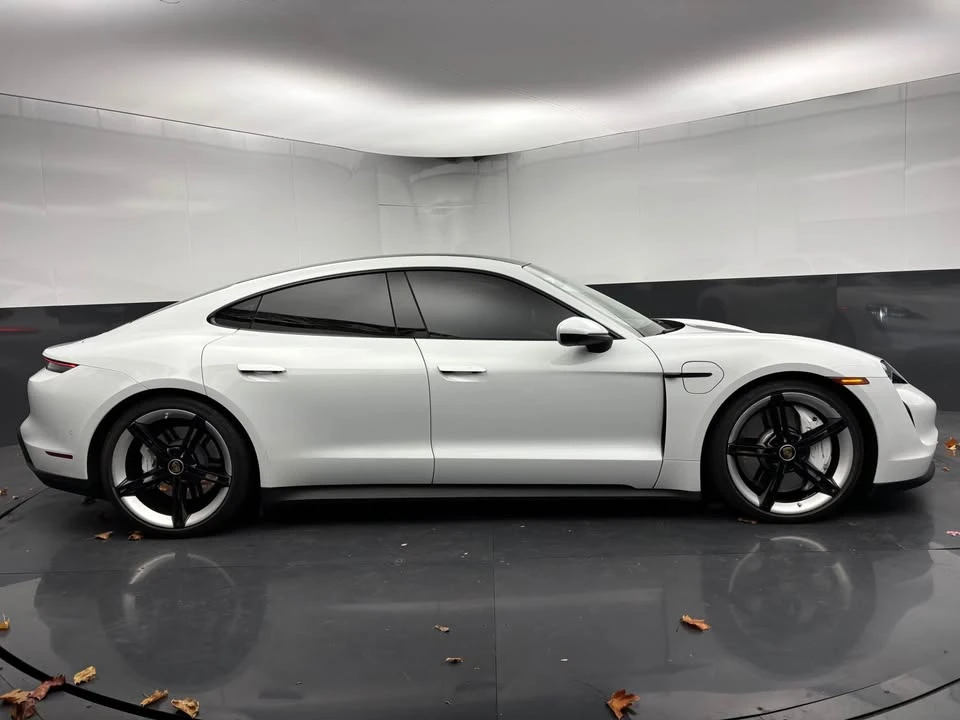 2020 Porsche Taycan 4S - Image 7 of 19
