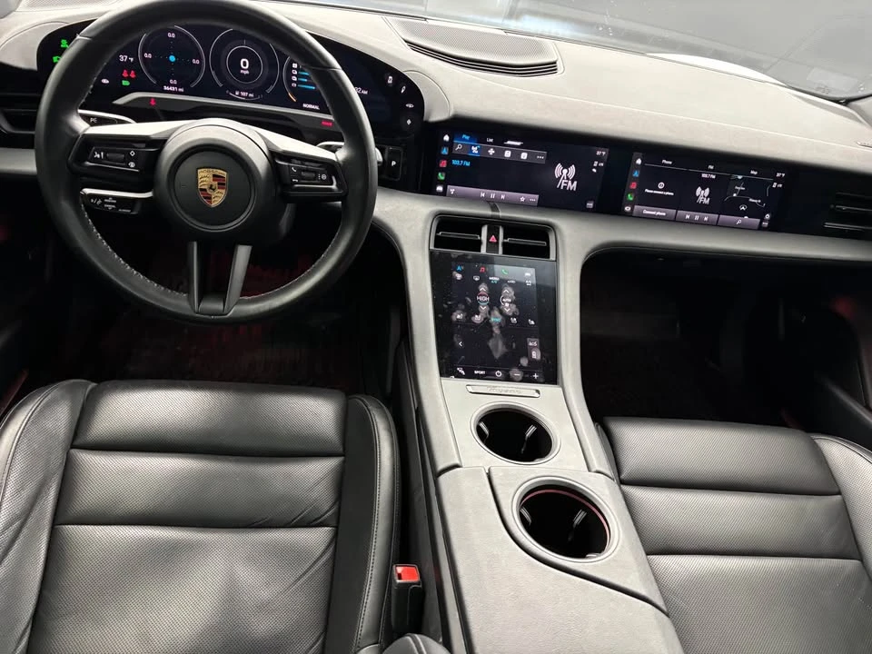 2020 Porsche Taycan 4S - Image 16 of 19