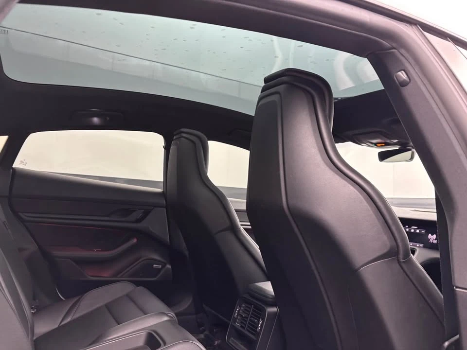 2020 Porsche Taycan 4S - Image 17 of 19