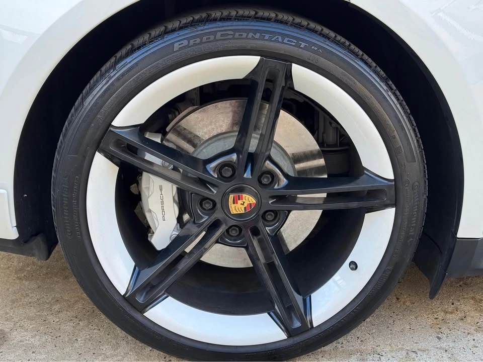 2020 Porsche Taycan 4S - Image 17 of 19